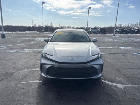 Certified 2025 Toyota Camry LE FWD image 3