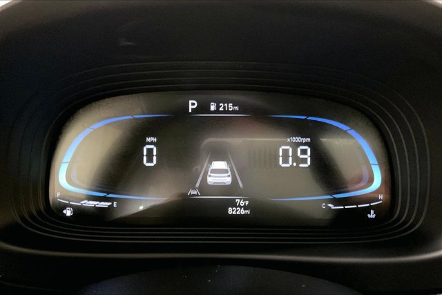 Used 2025 Hyundai Venue SEL FWD image 20