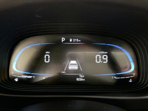 Used 2025 Hyundai Venue SEL FWD image 20