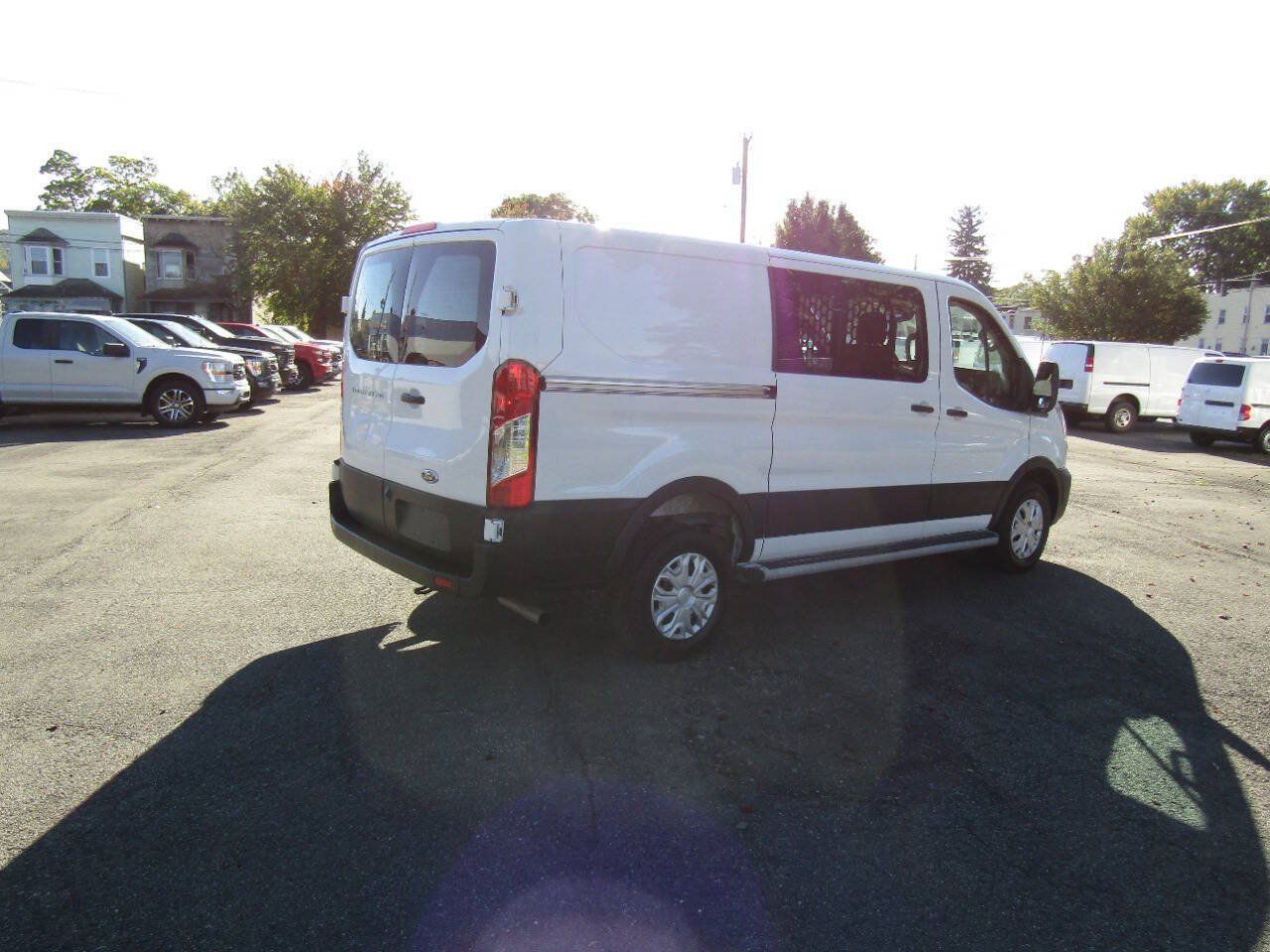 Used 2025 Ford Transit 250 Low Roof w/ Exterior Upgrade Package RWD image 7