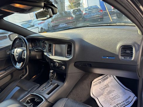 Used 2011 Dodge Charger R/T image 11