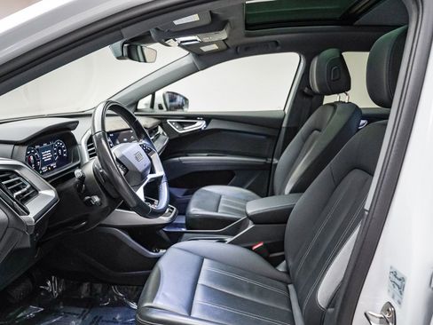 Certified 2023 Audi Q4 e-tron Premium Plus w/ Premium Plus AWD/4WD image 18