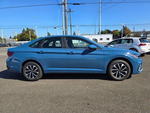 New 2025 Volkswagen Jetta S image 8
