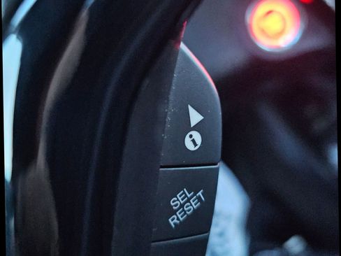 Used 2021 Honda HR-V EX image 16