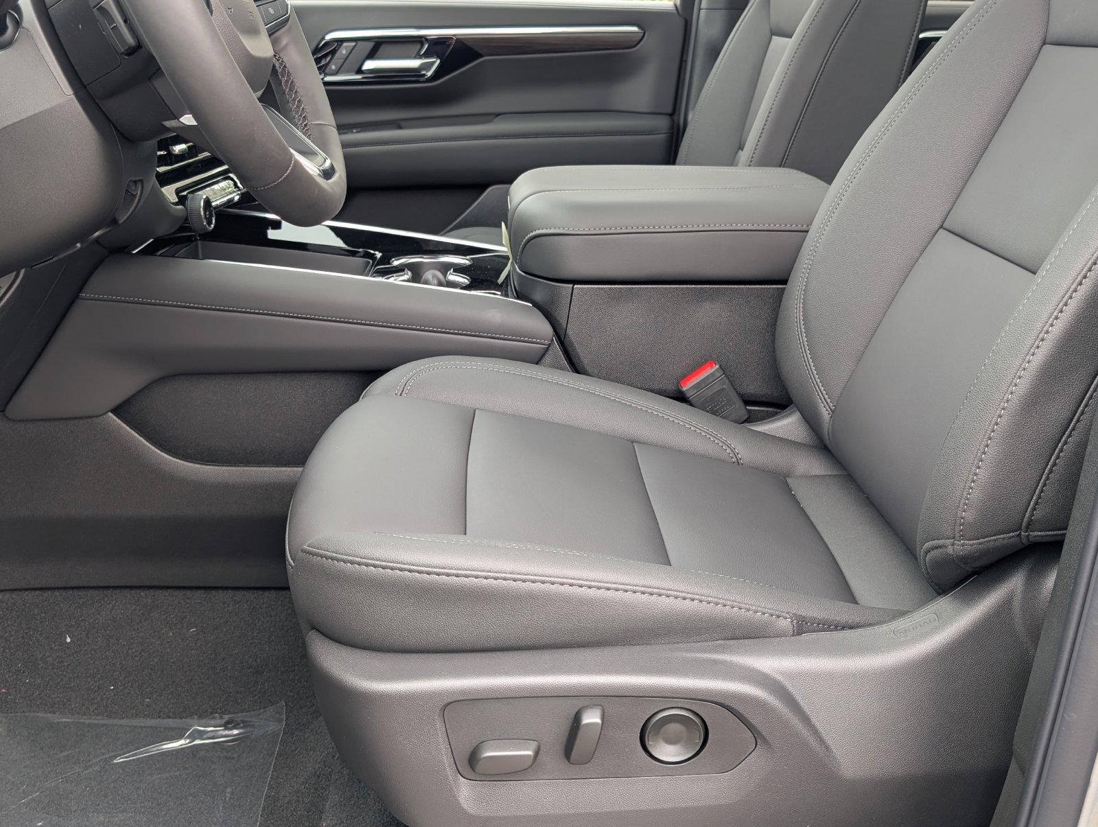 New 2027 Chevrolet Tahoe Z71 w/ Z71 Off-Road Package AWD/4WD image 7