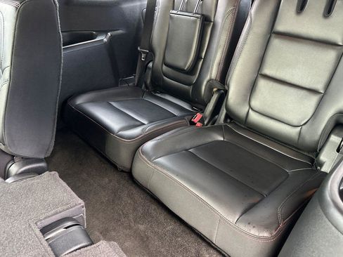 Used 2017 Ford Explorer Sport image 16