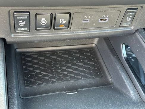 Used 2022 Nissan Frontier PRO-4X w/ Pro-4X Premium Package AWD/4WD image 28