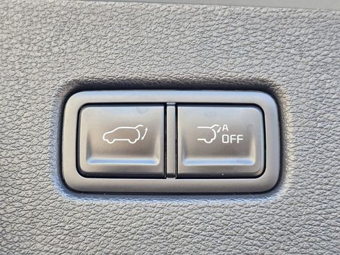 Used 2025 Kia Telluride S image 15