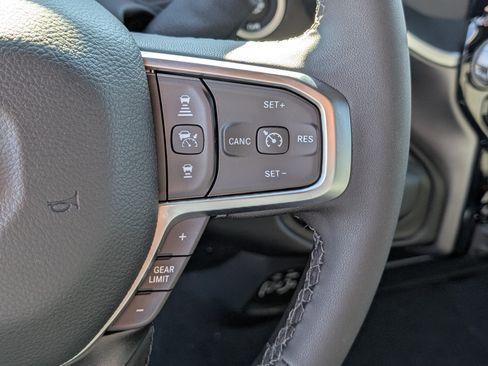 New 2025 RAM 2500 Big Horn AWD/4WD image 22