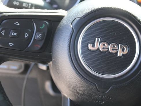Used 2023 Jeep Wrangler Unlimited w/ Cold Weather Group AWD/4WD image 18