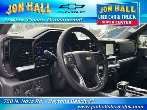Used 2022 Chevrolet Silverado 1500 LTZ image 18