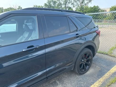 Used 2023 Ford Explorer ST w/ Equipment Group 401A AWD/4WD image 14