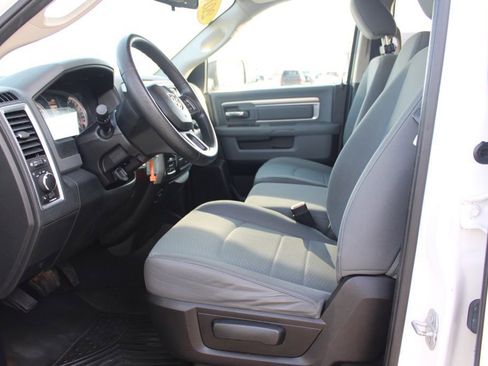 Used 2016 RAM 1500 Classic SLT image 12