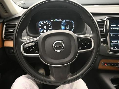 Used 2022 Volvo XC90 T8 Inscription Expression w/ Advanced Package image 22