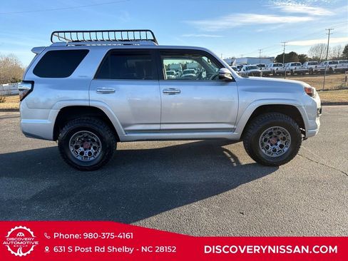 Used 2015 Toyota 4Runner Limited image 6