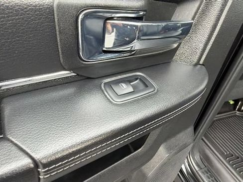 Used 2017 RAM 1500 Laramie w/ Convenience Group AWD/4WD image 17