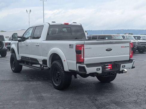 New 2026 Ford F250 Lariat w/ Black Appearance Package AWD/4WD image 6