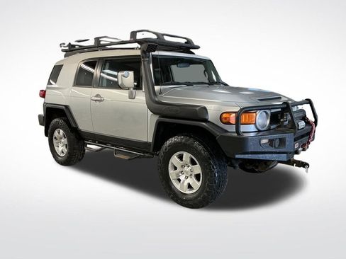 Used 2007 Toyota FJ Cruiser 4WD image 7