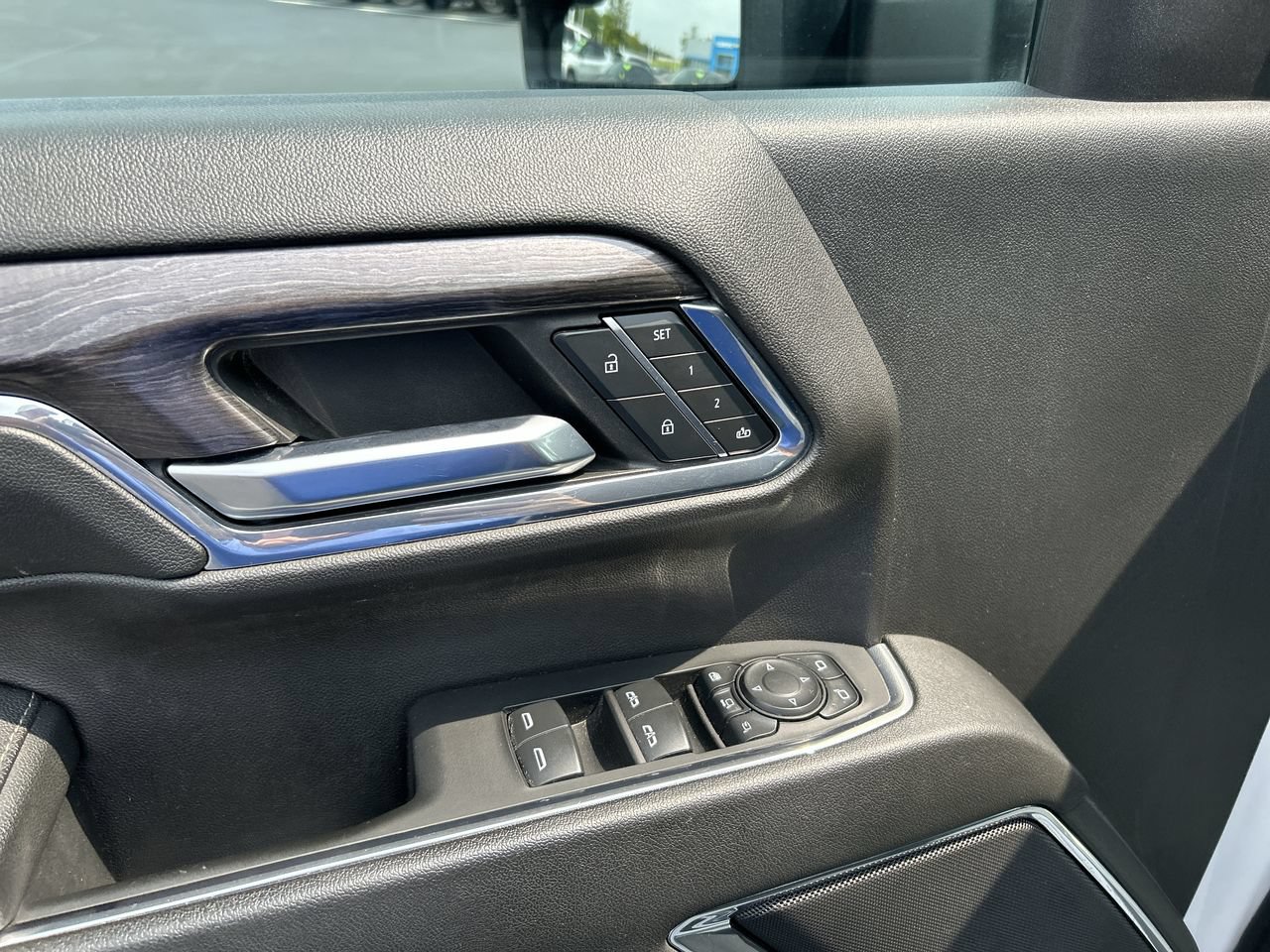 Used 2024 Chevrolet Silverado 2500 LTZ AWD/4WD image 22
