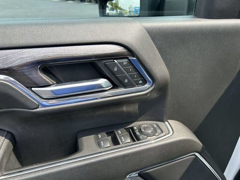 Used 2024 Chevrolet Silverado 2500 LTZ AWD/4WD image 22