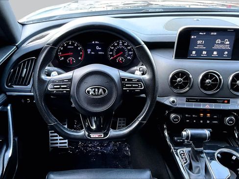 Used 2020 Kia Stinger GT-Line RWD image 6