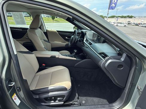 Used 2019 Lexus ES 350 w/ Premium Package FWD image 17