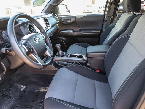 Certified 2021 Toyota Tacoma TRD Sport w/ Technology Package image 18