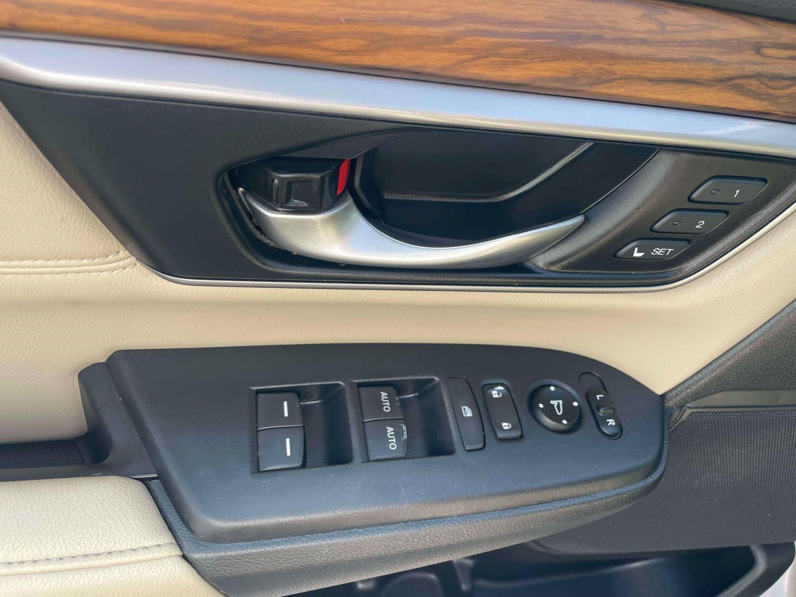 Used 2018 Honda CR-V EX-L image 11