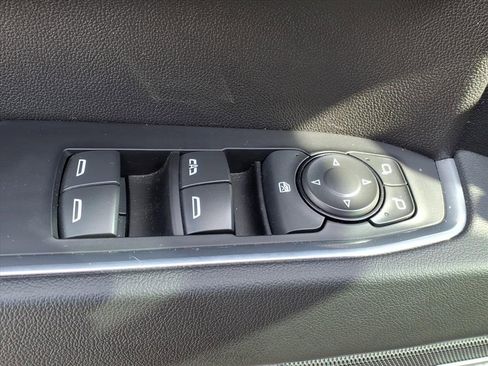 Used 2022 Chevrolet Silverado 1500 LT Trail Boss w/ Convenience Package II image 15