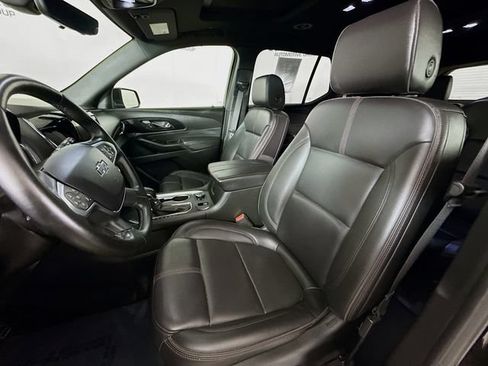 Used 2023 Chevrolet Traverse RS AWD/4WD image 21
