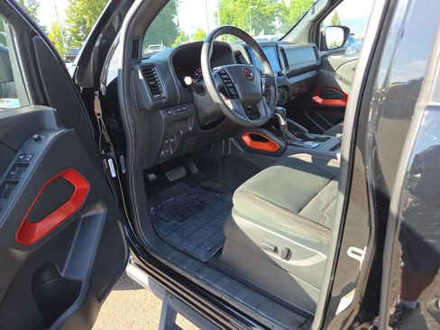 Used 2023 Nissan Frontier PRO-4X w/ Tow Package AWD/4WD image 10