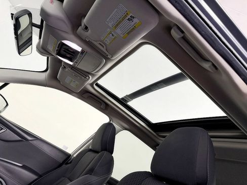Used 2019 Subaru Forester Premium AWD/4WD image 35