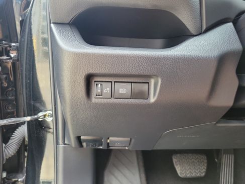 Used 2024 Toyota RAV4 XLE AWD/4WD image 11