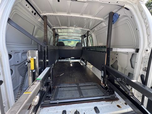 Used 2007 Ford E-150 and Econoline 150 image 13