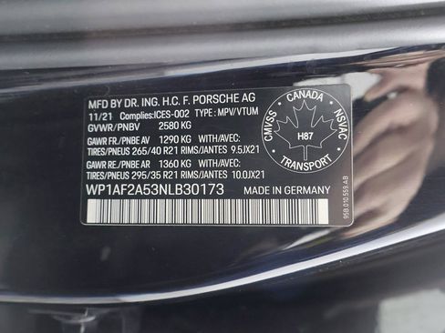 Used 2022 Porsche Macan GTS w/ Premium Package Plus image 55