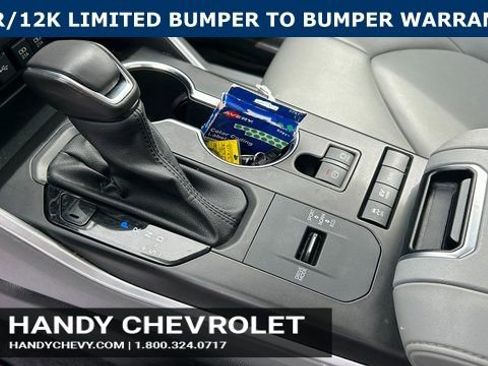 Used 2021 Toyota Highlander XLE image 31