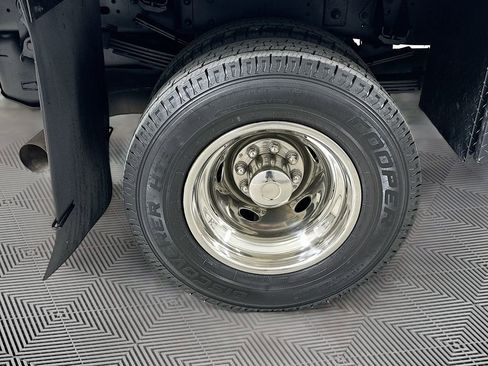 Used 2016 RAM 3500 SLT w/ Quick Order Package 29G SLT AWD/4WD image 28