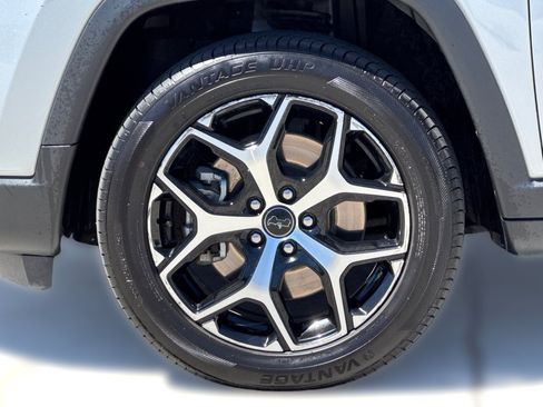 Used 2025 Jeep Compass Limited AWD/4WD image 13