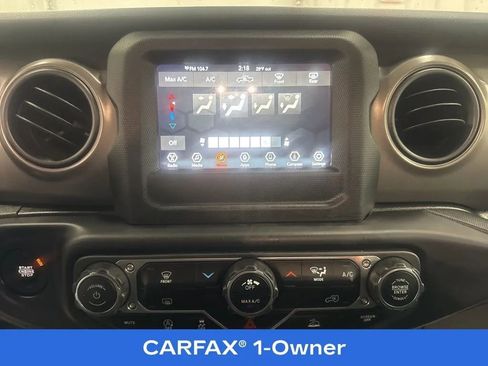 Used 2022 Jeep Gladiator Sport image 9