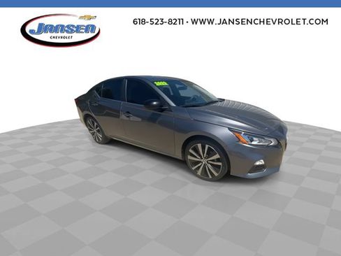 Used 2022 Nissan Altima 2.5 SR FWD image 2