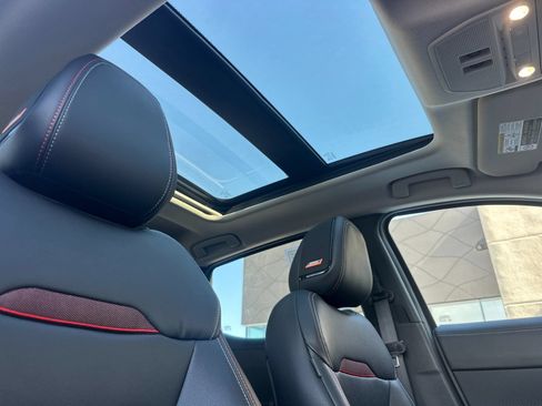 Used 2025 Nissan Kicks SR w/ SR Premium Package AWD/4WD image 17