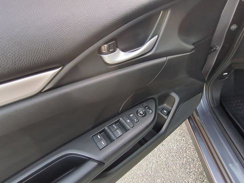 Used 2020 Honda Civic Sport image 22