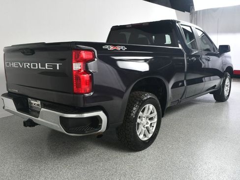 Used 2023 Chevrolet Silverado 1500 LT AWD/4WD image 8