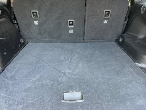 Used 2023 Jeep Grand Cherokee Altitude AWD/4WD image 19