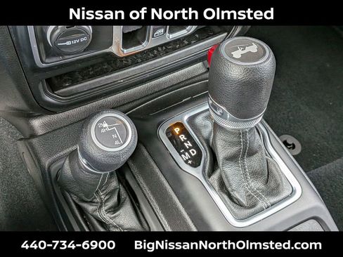 Used 2024 Jeep Wrangler Unlimited Sport AWD/4WD image 20