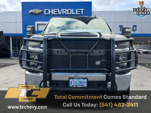 Certified 2022 Chevrolet Silverado 2500 LT w/ Convenience Package image 8