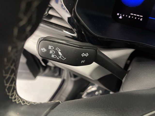 Used 2023 Volkswagen Taos S w/ Driver Assistance Package AWD/4WD image 19