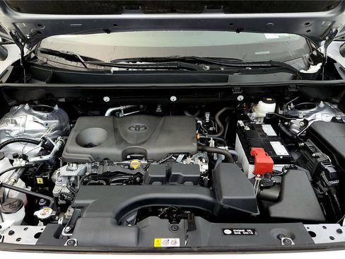 Used 2024 Toyota RAV4 LE image 15