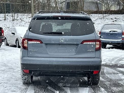 Used 2022 Honda Pilot Sport image 4