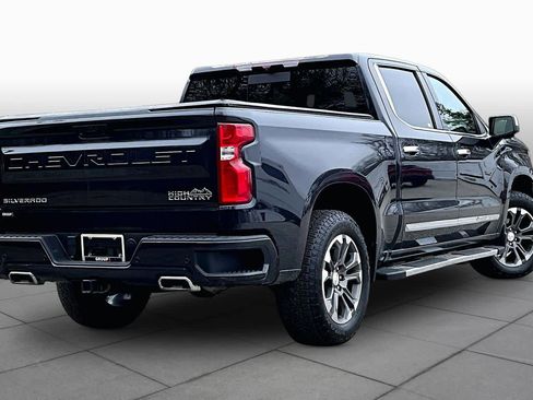 Used 2023 Chevrolet Silverado 1500 High Country w/ Z71 Off-Road Package AWD/4WD image 13